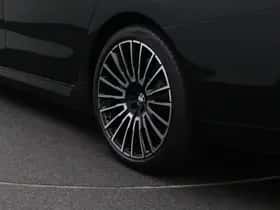 BMW i7 (2024) thumbnail 5