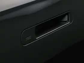 BMW i7 (2024) thumbnail 9