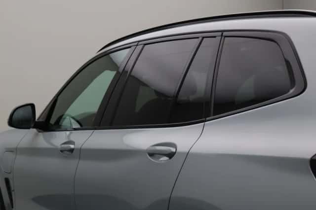 BMW X3 (2023) thumbnail 3