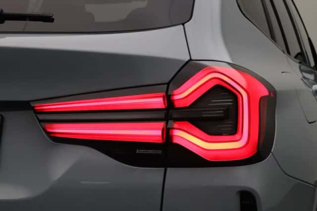 BMW X3 (2023) thumbnail 6