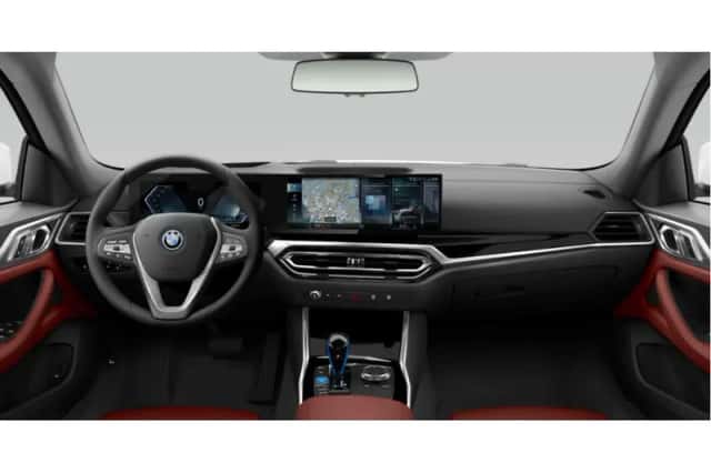 BMW i4 (2022) thumbnail 2