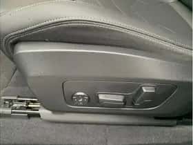 BMW iX2 (2025) thumbnail 9