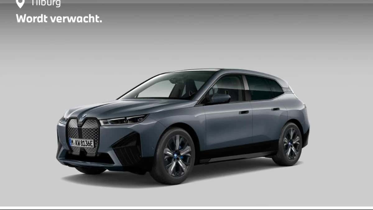 BMW iX (2024) — foto 1