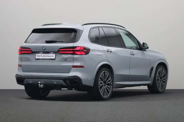 BMW X5 (2025) thumbnail 2