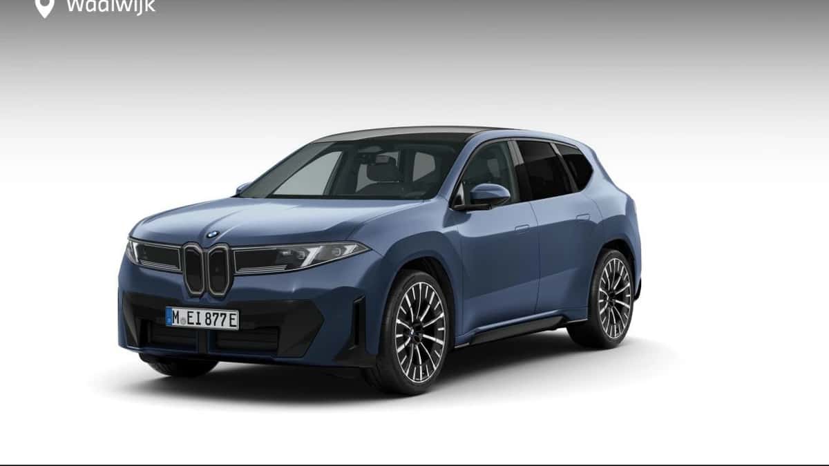 BMW iX3 (2026) — foto 1
