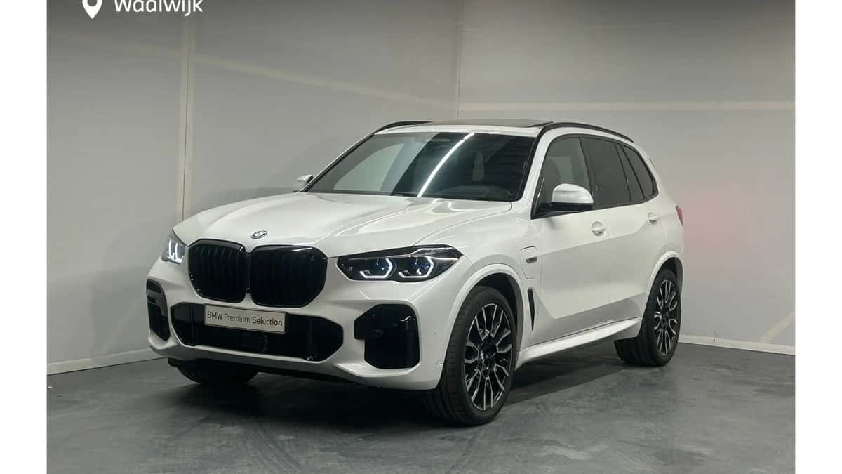 BMW X5 (2021) — foto 1