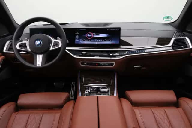 BMW X5 (2025) thumbnail 3