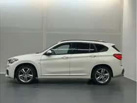 BMW X1 (2019) thumbnail 2