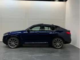 BMW X4 (2022) thumbnail 2