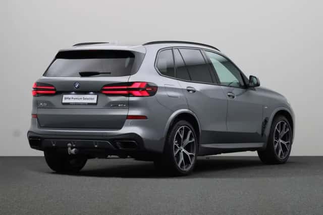BMW X5 (2025) thumbnail 2