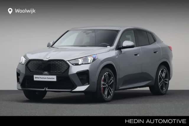 BMW iX2 (2025) thumbnail 1
