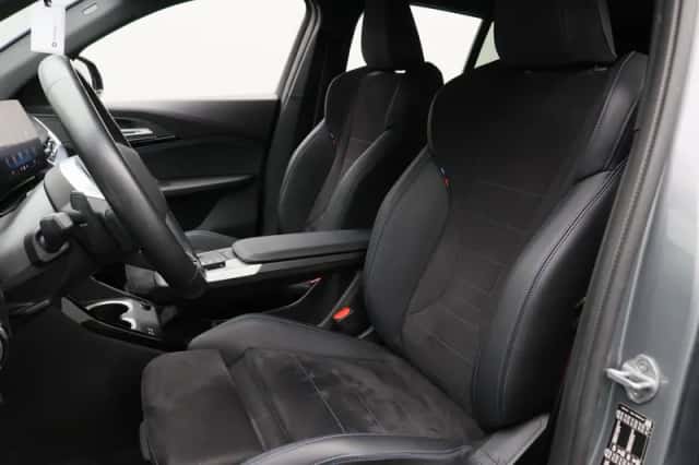 BMW iX2 (2025) thumbnail 4