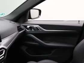 BMW i4 (2023) thumbnail 17