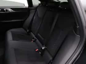 BMW i4 (2023) thumbnail 18