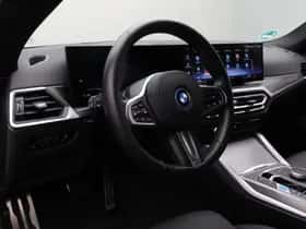 BMW i4 (2023) thumbnail 10