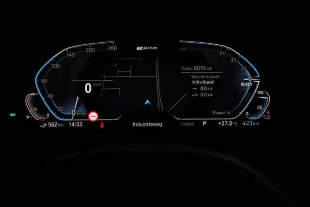 BMW X3 (2022) thumbnail 6