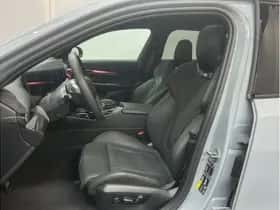 BMW i5 (2025) thumbnail 5