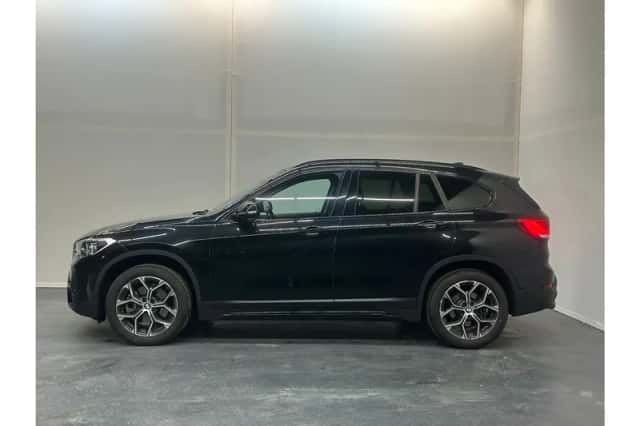 BMW X1 (2022) thumbnail 2