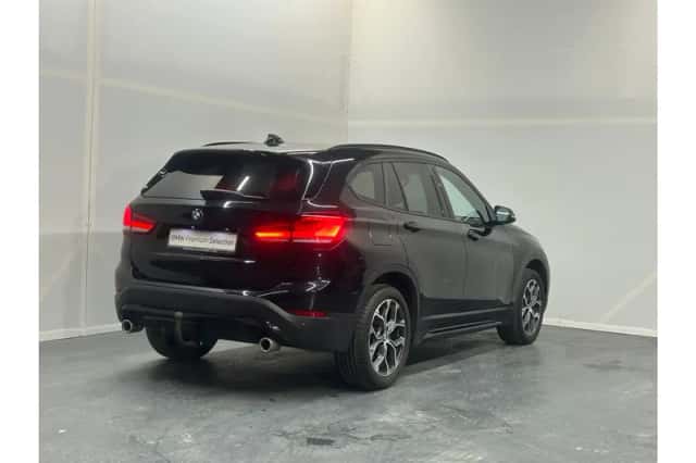 BMW X1 (2022) thumbnail 3