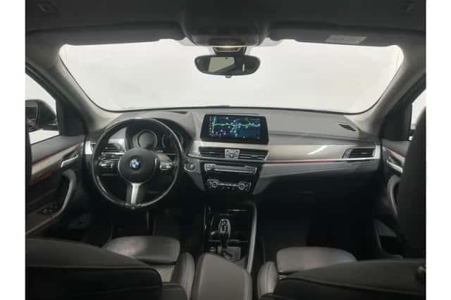 BMW X1 (2022) thumbnail 4