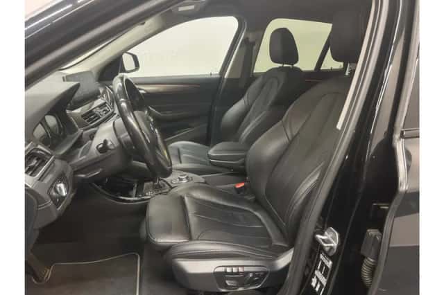 BMW X1 (2022) thumbnail 5
