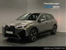 BMW iX (2024)