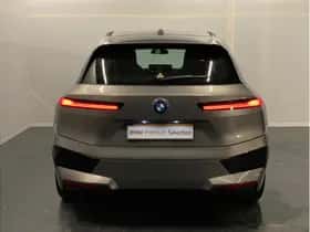 BMW iX (2024) thumbnail 16