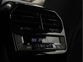 BMW iX (2024) thumbnail 18