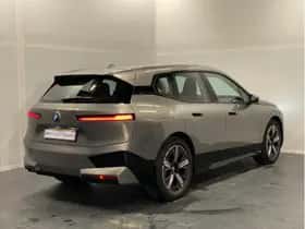 BMW iX (2024) thumbnail 3