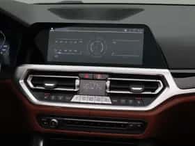 BMW M4 (2022) thumbnail 12