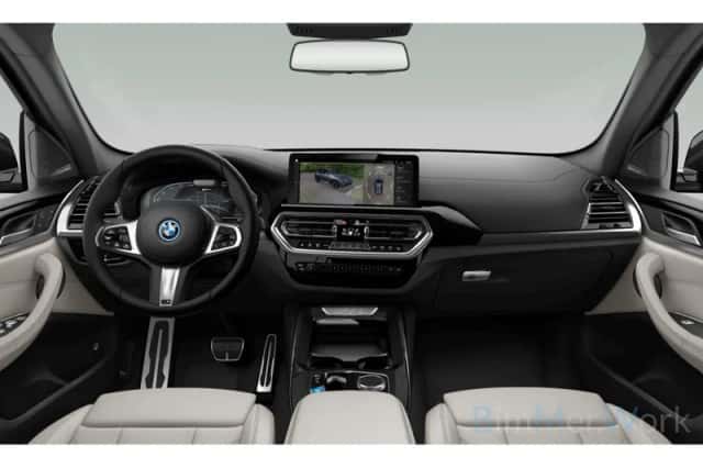 BMW iX3 (2023) thumbnail 2