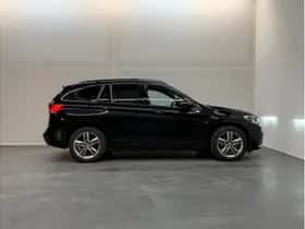 BMW X1 (2022) thumbnail 8