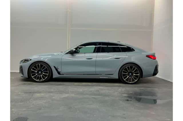 BMW i4 (2022) thumbnail 2