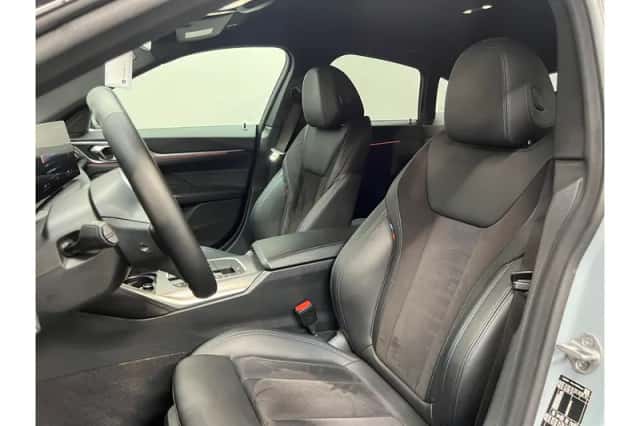 BMW i4 (2022) thumbnail 5