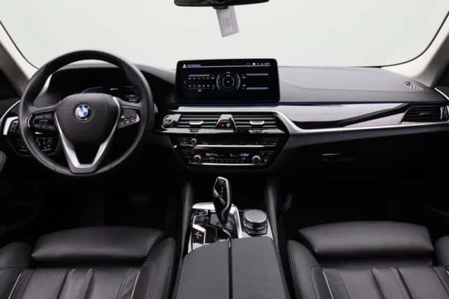 BMW 5-Serie (2023) thumbnail 3