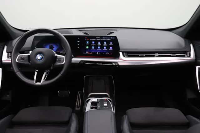 BMW X1 (2025) thumbnail 3