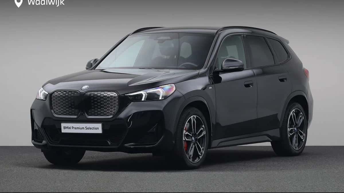 BMW iX1 (2025) — foto 1