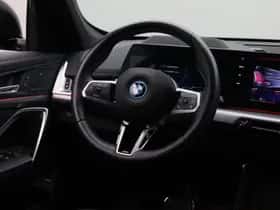BMW iX1 (2025) thumbnail 18