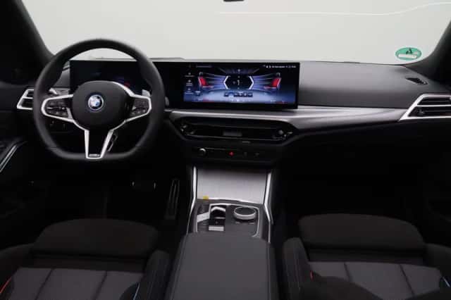 BMW 3-Serie (2025) thumbnail 3