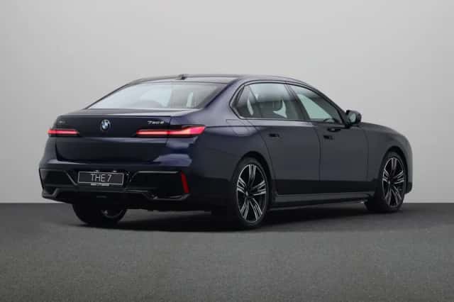 BMW 7-Serie (2026) thumbnail 3