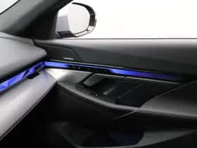 BMW i5 (2025) thumbnail 16