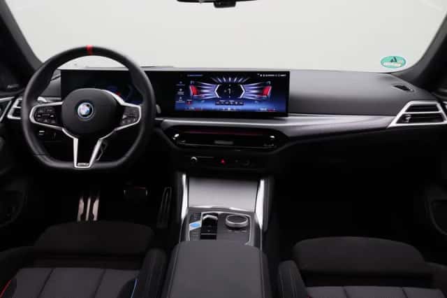 BMW i4 (2025) thumbnail 3