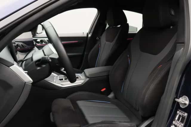 BMW i4 (2025) thumbnail 4