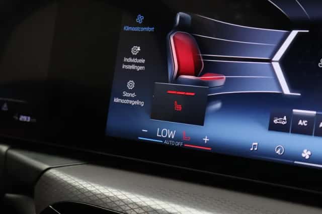 BMW i4 (2025) thumbnail 6