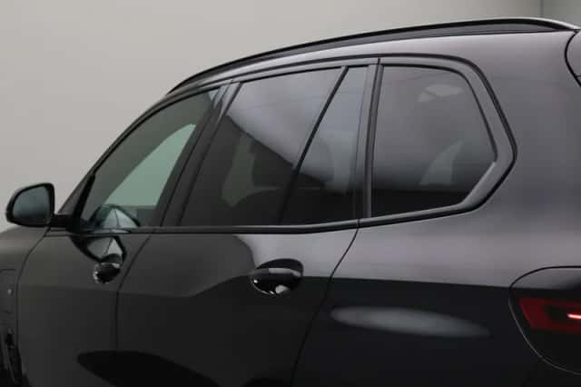 BMW X5 (2026) thumbnail 3