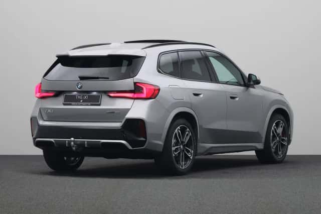 BMW iX1 (2026) thumbnail 2