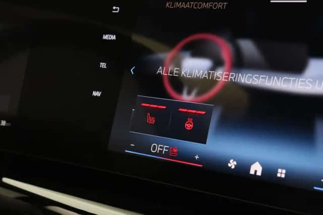 BMW iX1 (2026) thumbnail 5