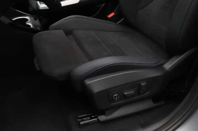 BMW iX1 (2026) thumbnail 5