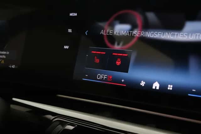 BMW iX1 (2026) thumbnail 6