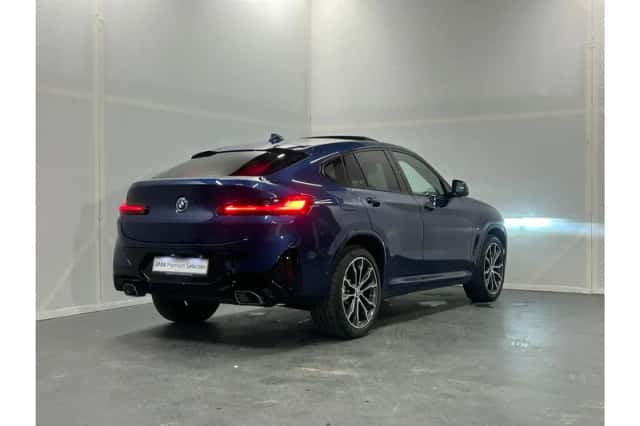 BMW X4 (2024) thumbnail 3